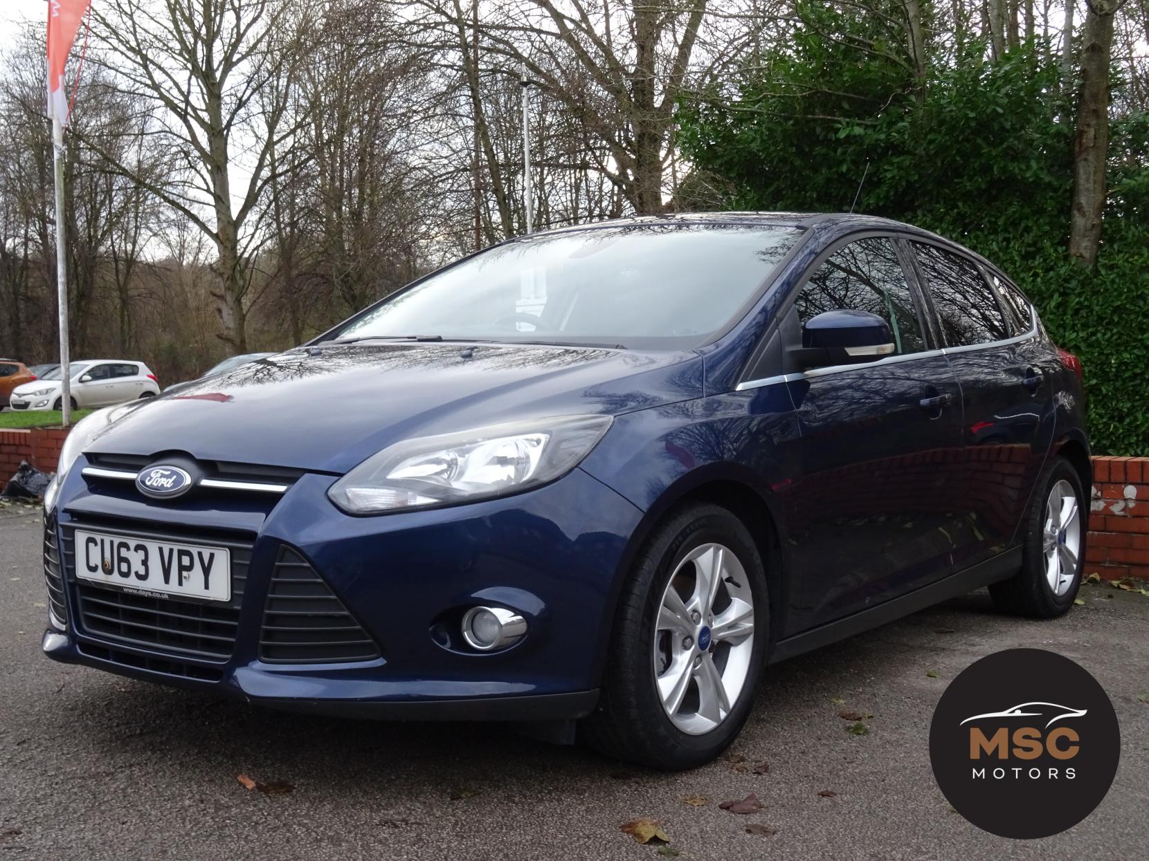 Ford Focus 1.0T EcoBoost Zetec Hatchback 5dr Petrol Manual Euro 5 (s/s) (125 ps)