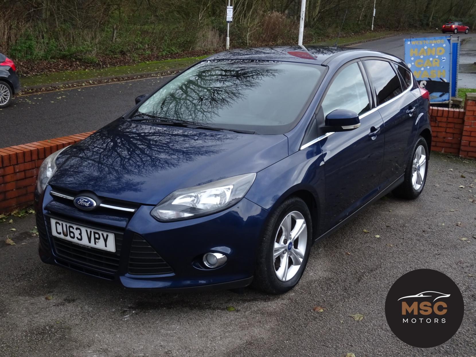 Ford Focus 1.0T EcoBoost Zetec Hatchback 5dr Petrol Manual Euro 5 (s/s) (125 ps)