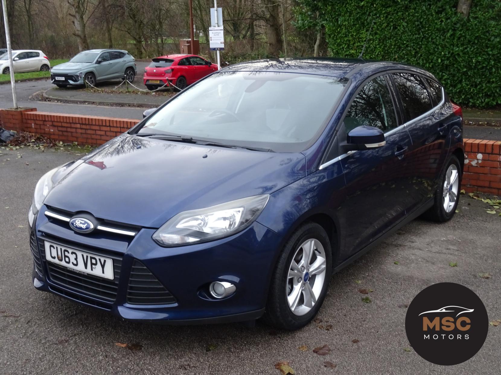 Ford Focus 1.0T EcoBoost Zetec Hatchback 5dr Petrol Manual Euro 5 (s/s) (125 ps)