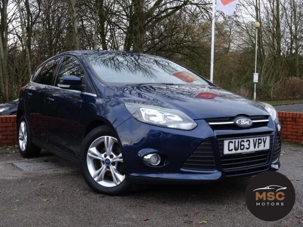 Ford Focus 1.0T EcoBoost Zetec Hatchback 5dr Petrol Manual Euro 5 (s/s) (125 ps)