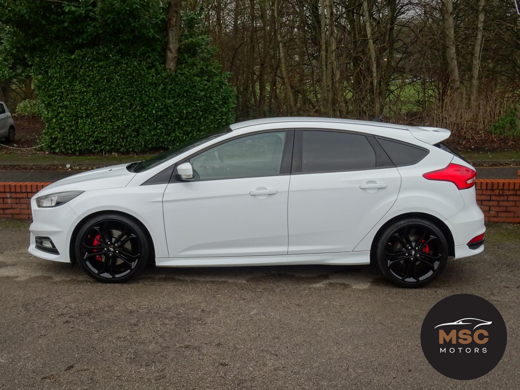 Ford Focus 2.0T EcoBoost ST-2 Hatchback 5dr Petrol Manual Euro 6 (s/s) (250 ps)