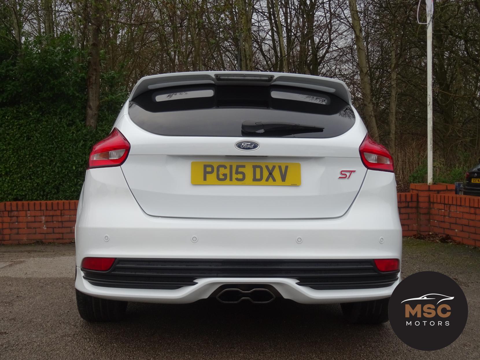 Ford Focus 2.0T EcoBoost ST-2 Hatchback 5dr Petrol Manual Euro 6 (s/s) (250 ps)