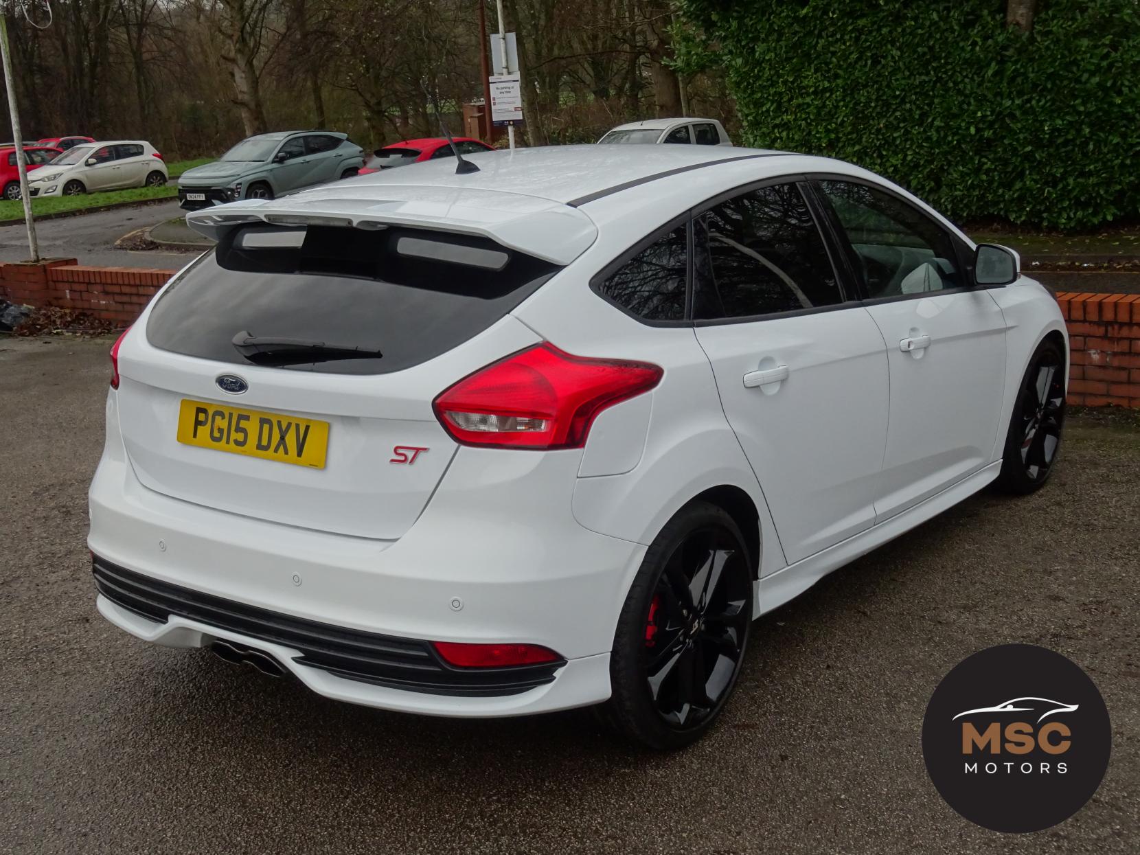 Ford Focus 2.0T EcoBoost ST-2 Hatchback 5dr Petrol Manual Euro 6 (s/s) (250 ps)