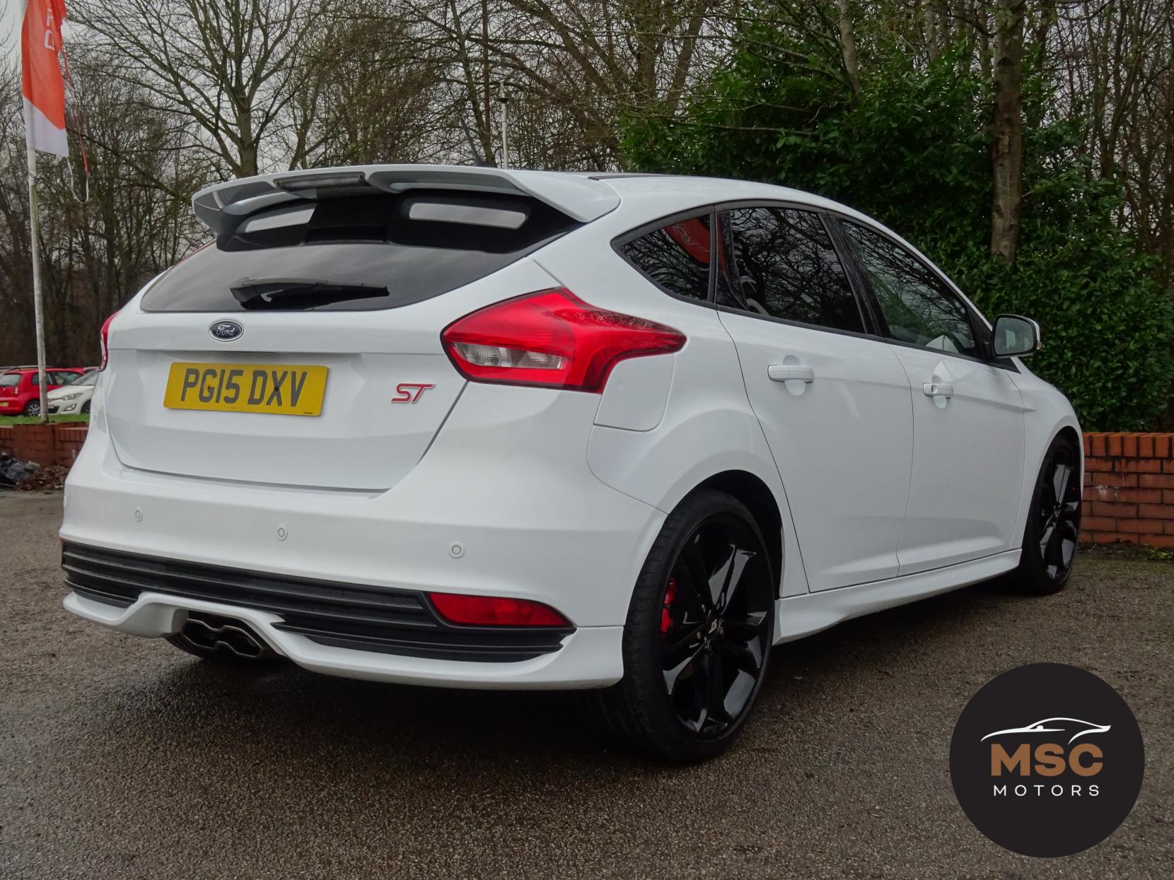 Ford Focus 2.0T EcoBoost ST-2 Hatchback 5dr Petrol Manual Euro 6 (s/s) (250 ps)