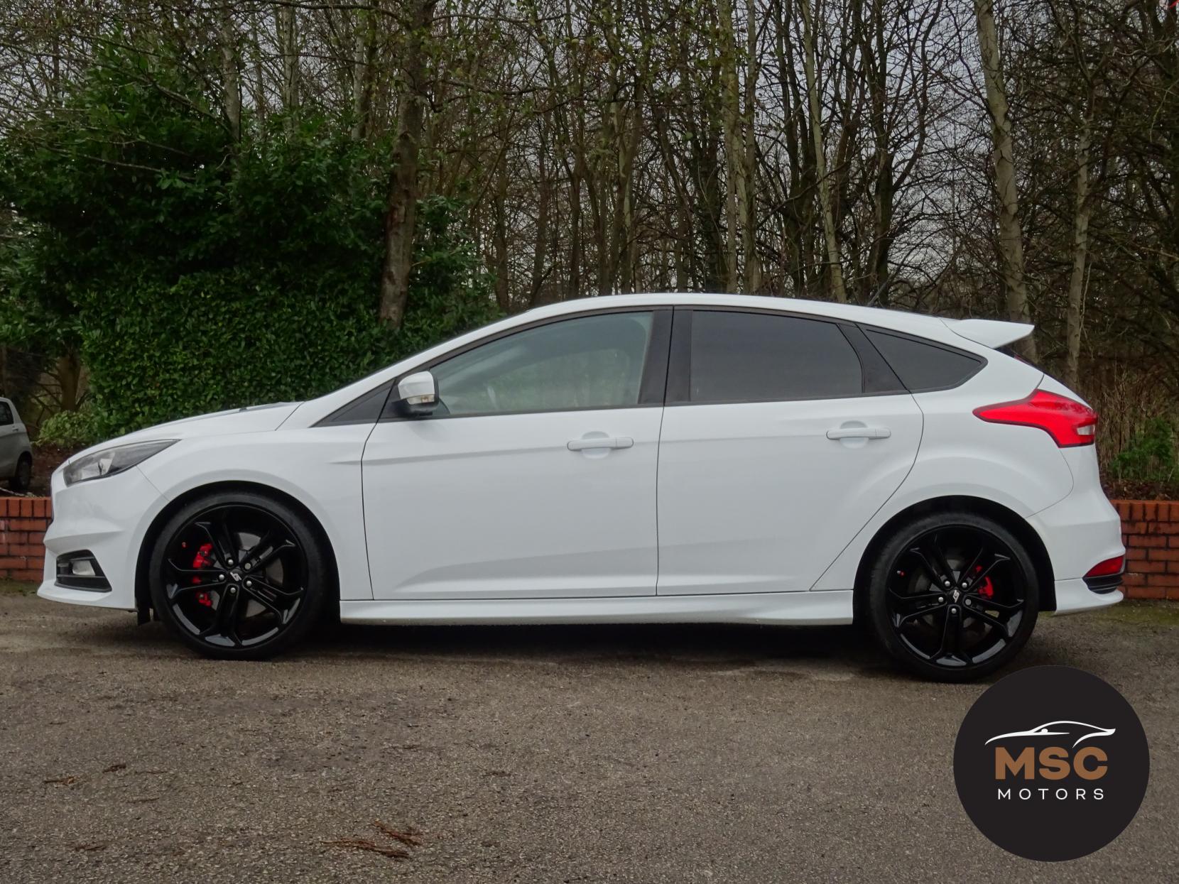 Ford Focus 2.0T EcoBoost ST-2 Hatchback 5dr Petrol Manual Euro 6 (s/s) (250 ps)