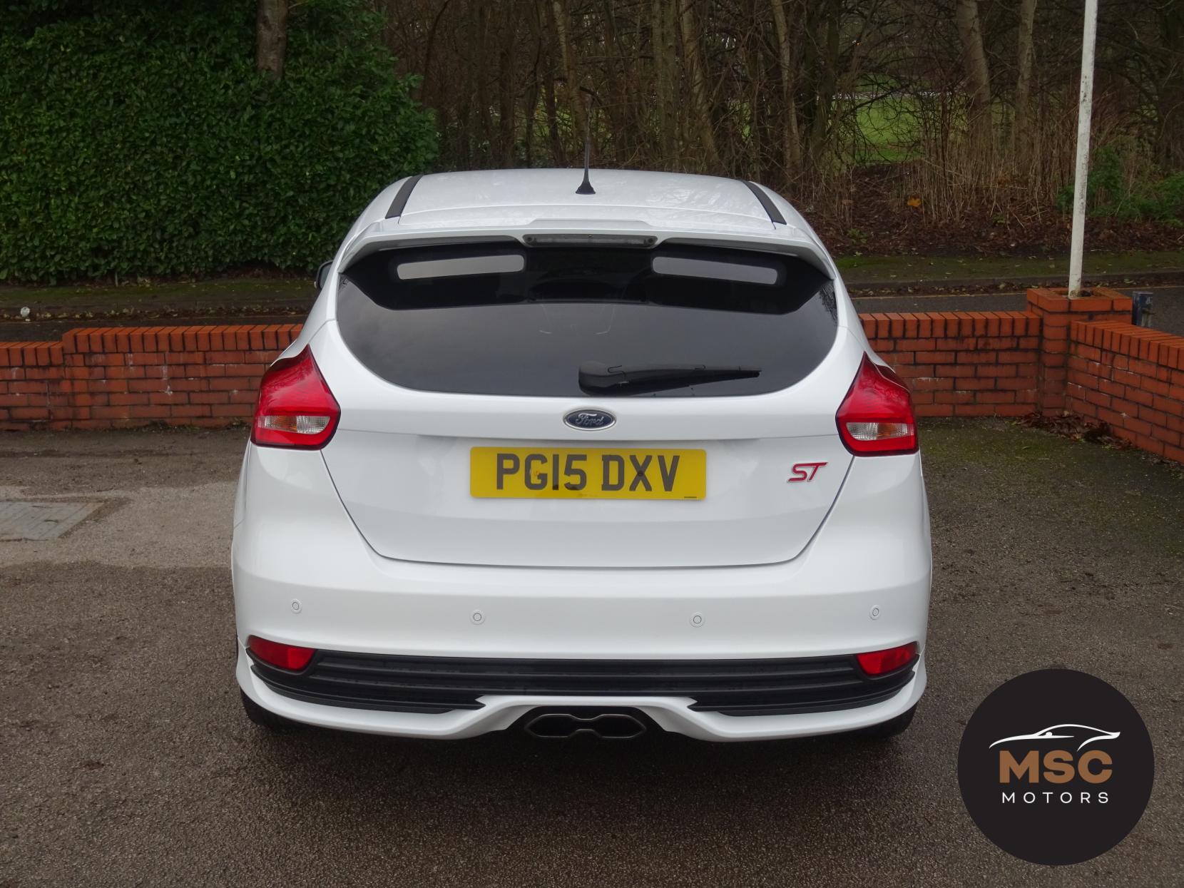 Ford Focus 2.0T EcoBoost ST-2 Hatchback 5dr Petrol Manual Euro 6 (s/s) (250 ps)