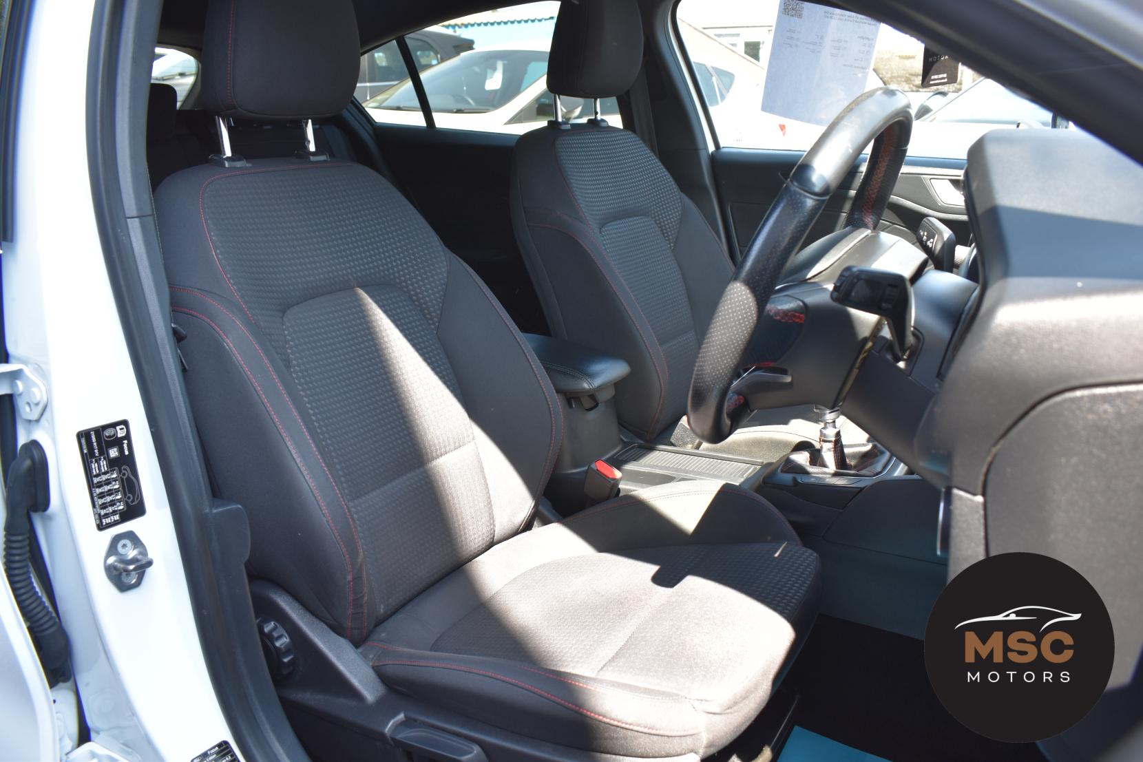 Ford Focus 1.5 EcoBlue ST-Line Hatchback 5dr Diesel Manual Euro 6 (s/s) (120 ps)