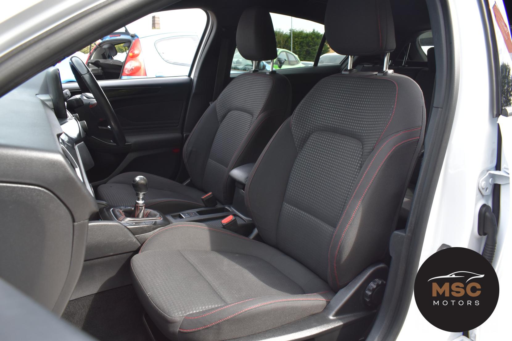 Ford Focus 1.5 EcoBlue ST-Line Hatchback 5dr Diesel Manual Euro 6 (s/s) (120 ps)