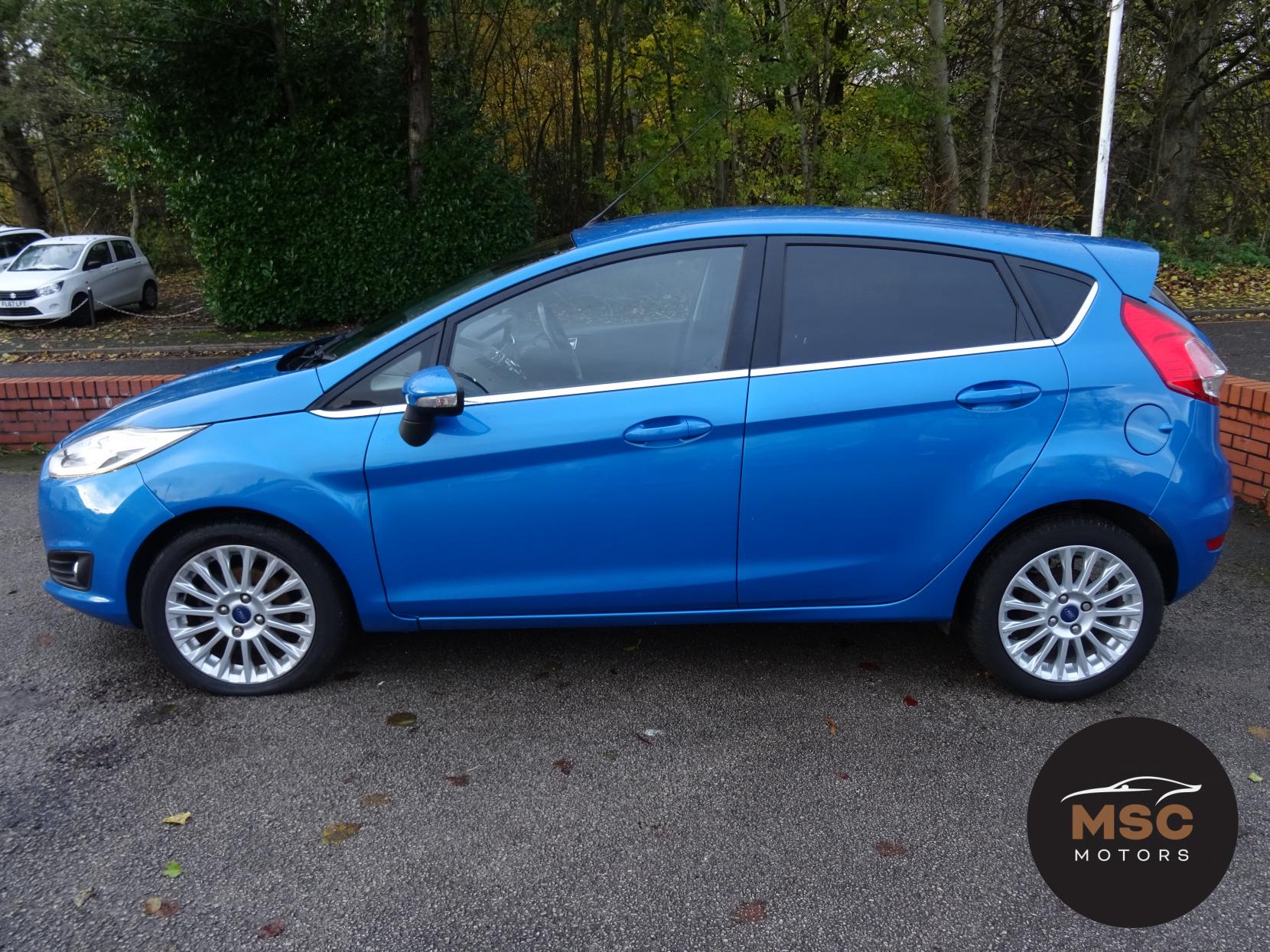 Ford Fiesta 1.0T EcoBoost Titanium Hatchback 5dr Petrol Manual Euro 5 (s/s) (125 ps)