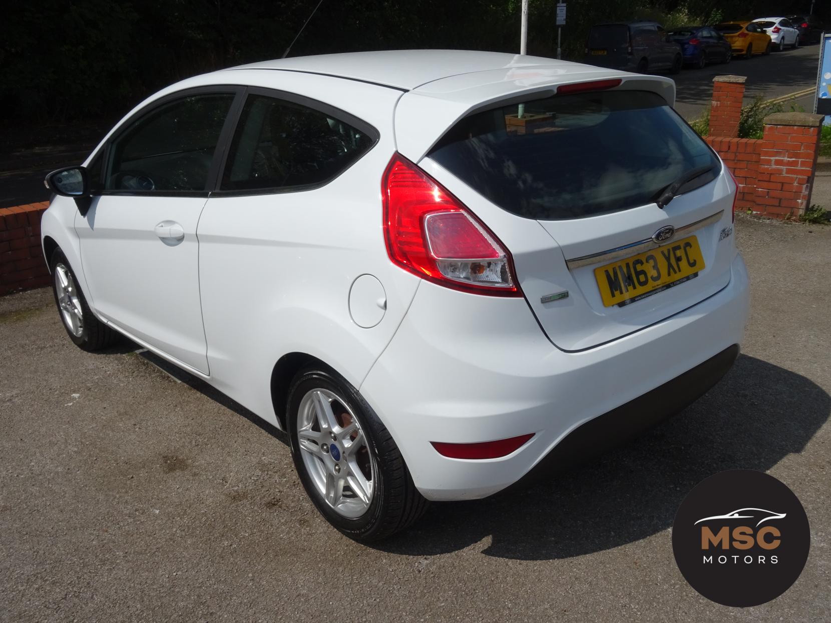 Ford Fiesta 1.0T EcoBoost Zetec Hatchback 3dr Petrol Manual Euro 5 (s/s) (100 ps)