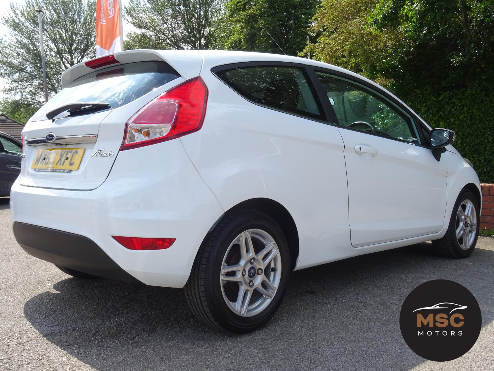 Ford Fiesta 1.0T EcoBoost Zetec Hatchback 3dr Petrol Manual Euro 5 (s/s) (100 ps)