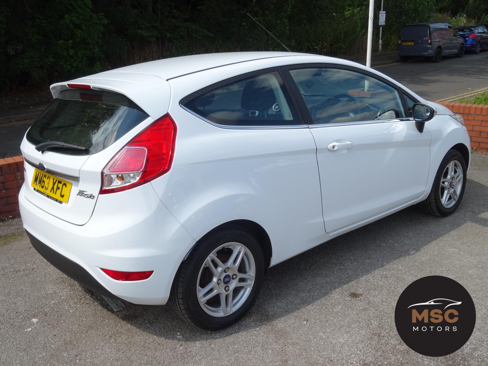 Ford Fiesta 1.0T EcoBoost Zetec Hatchback 3dr Petrol Manual Euro 5 (s/s) (100 ps)