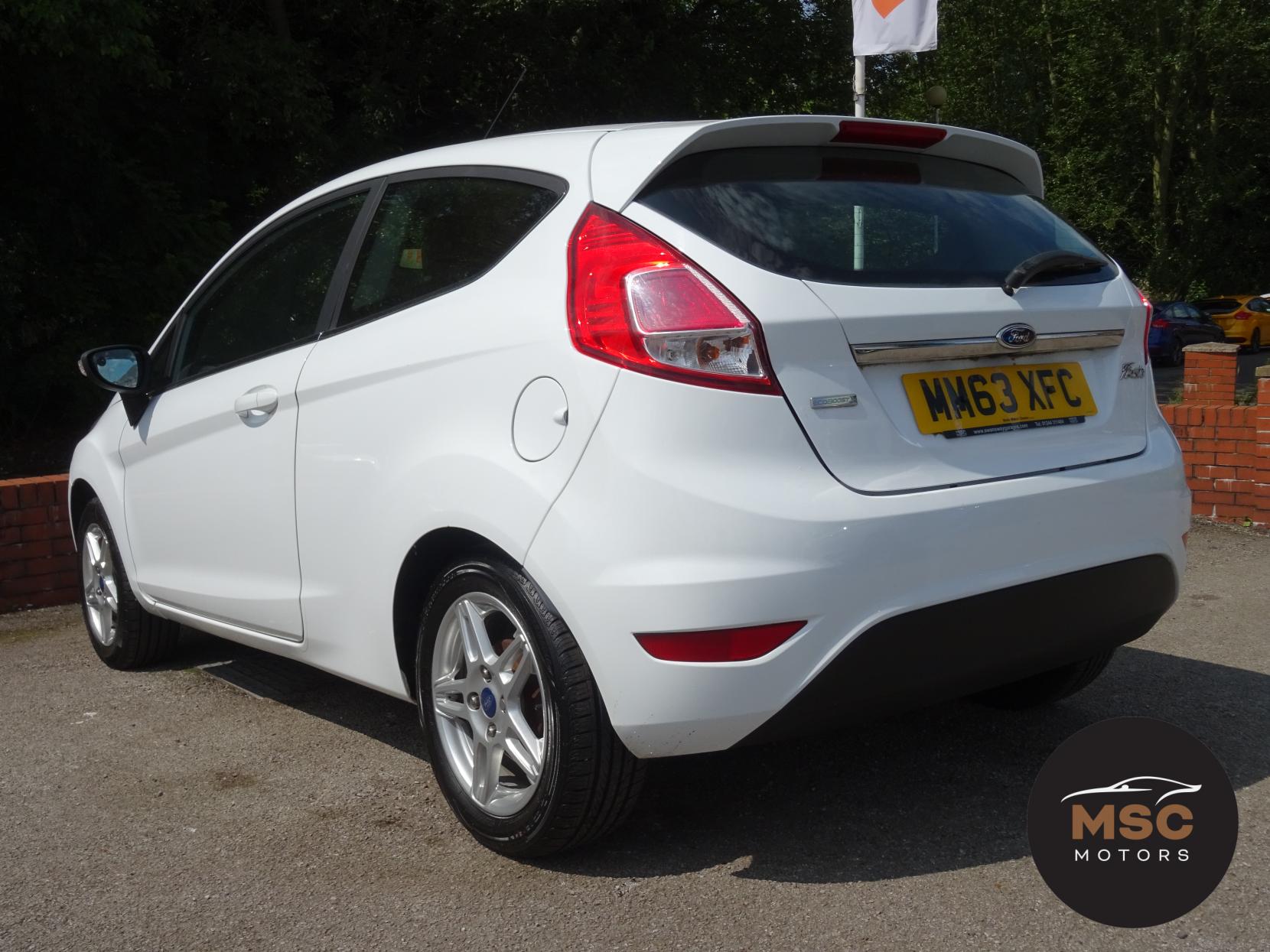 Ford Fiesta 1.0T EcoBoost Zetec Hatchback 3dr Petrol Manual Euro 5 (s/s) (100 ps)