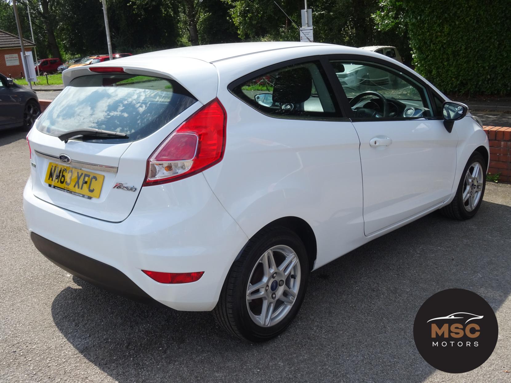 Ford Fiesta 1.0T EcoBoost Zetec Hatchback 3dr Petrol Manual Euro 5 (s/s) (100 ps)