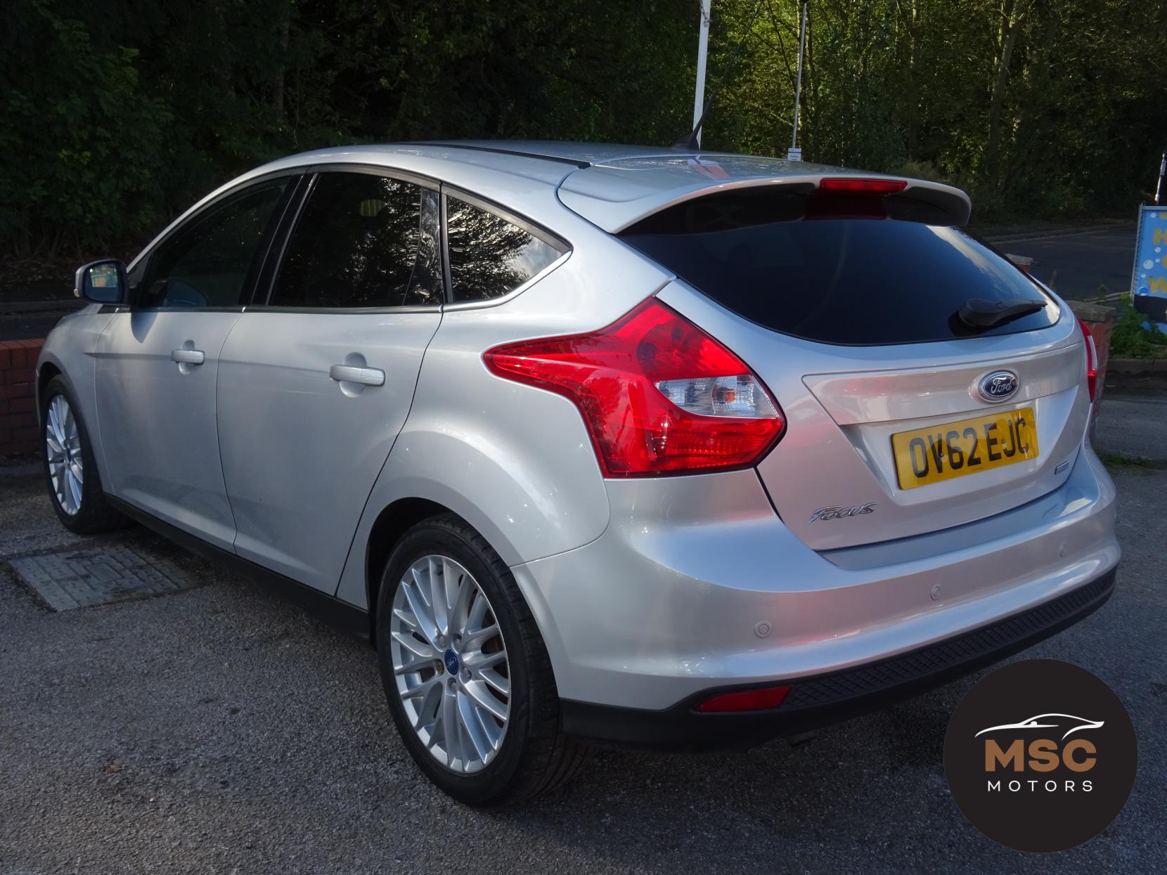 Ford Focus 1.0T EcoBoost Zetec Hatchback 5dr Petrol Manual Euro 5 (s/s) (125 ps)