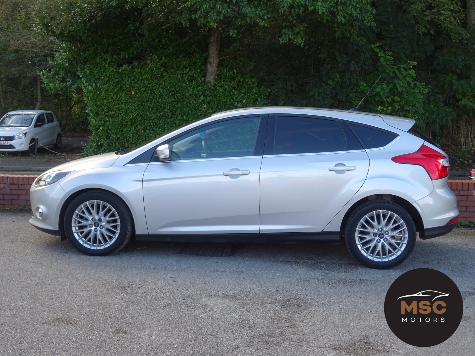 Ford Focus 1.0T EcoBoost Zetec Hatchback 5dr Petrol Manual Euro 5 (s/s) (125 ps)