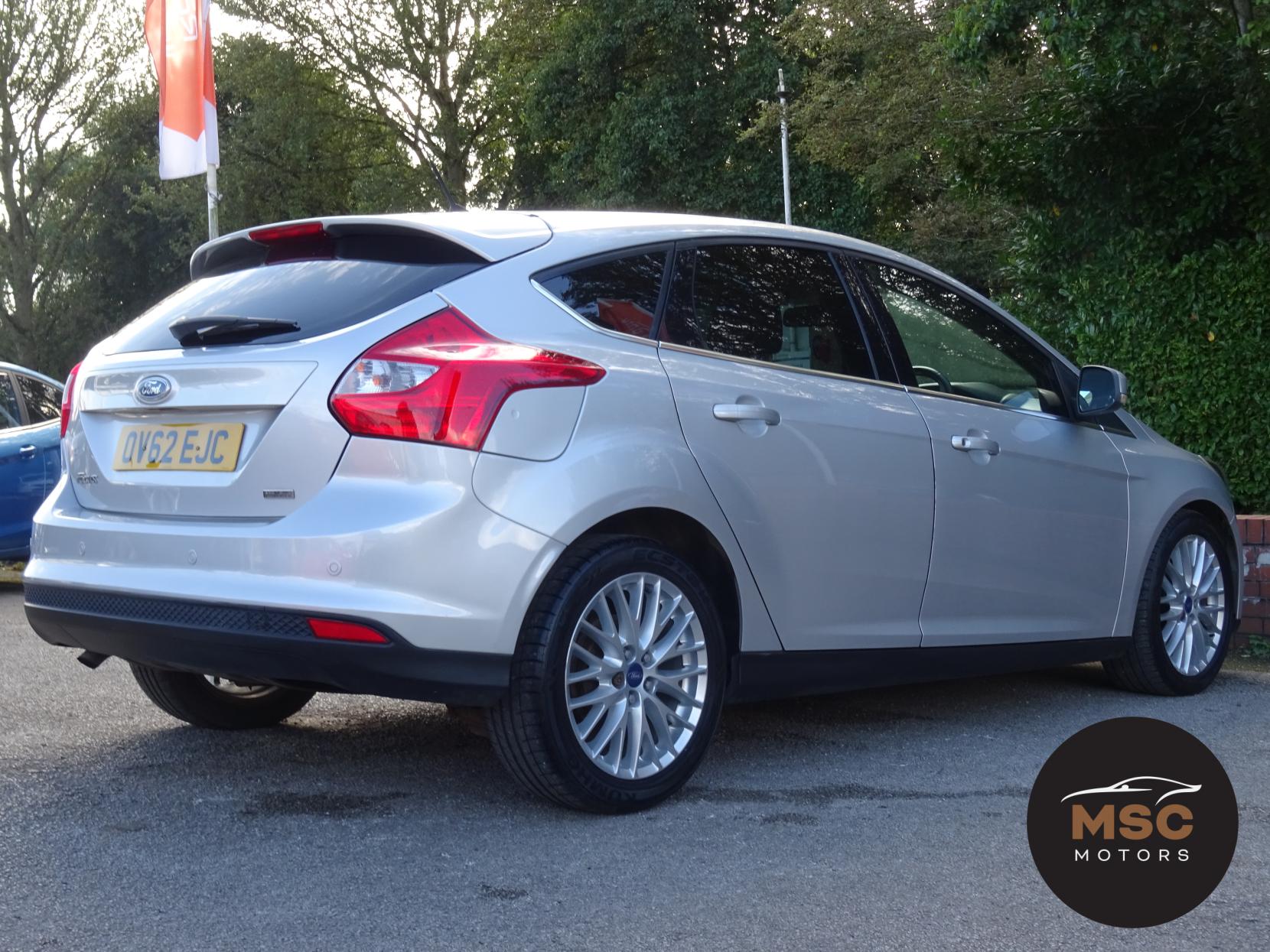 Ford Focus 1.0T EcoBoost Zetec Hatchback 5dr Petrol Manual Euro 5 (s/s) (125 ps)