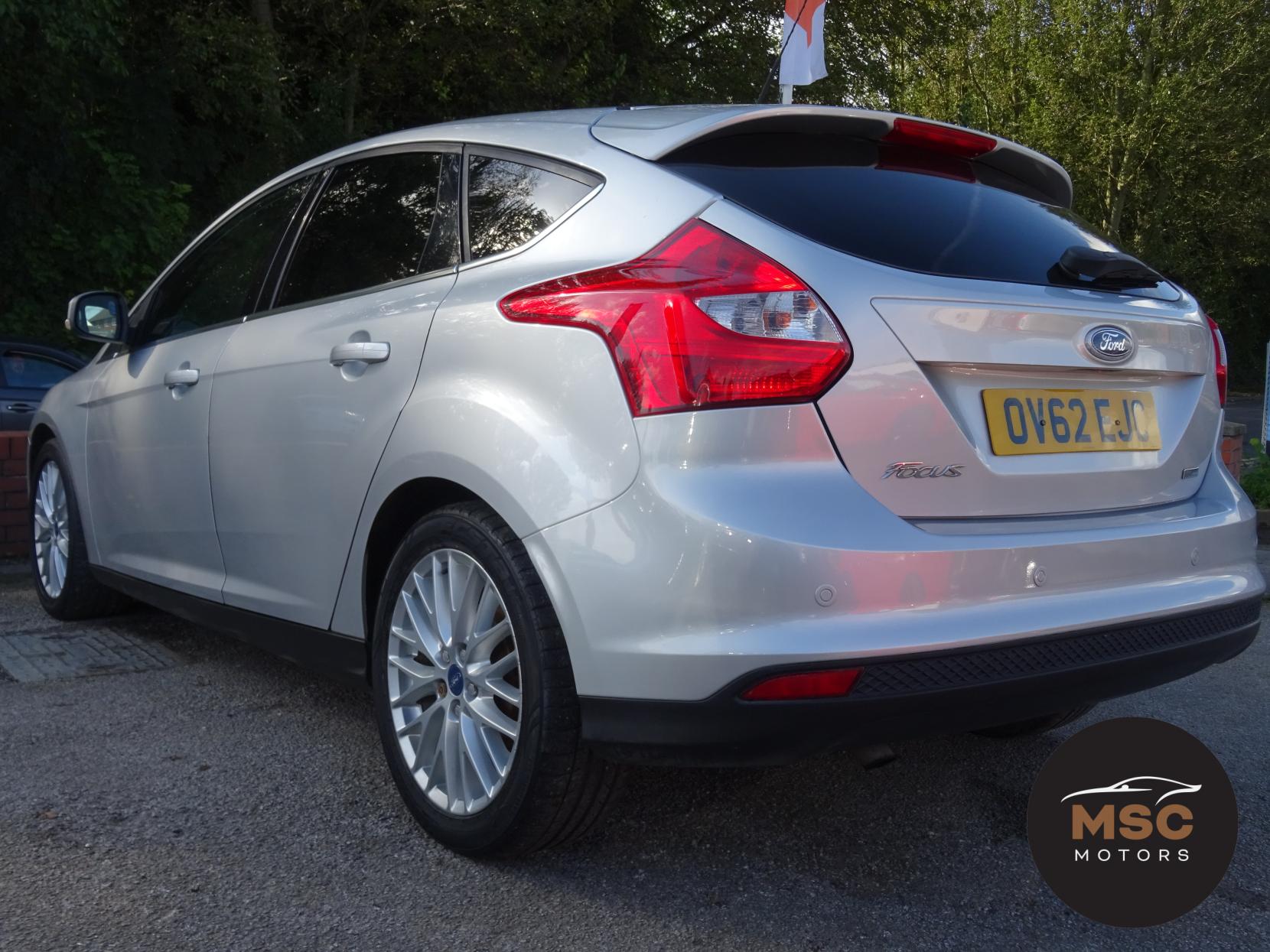 Ford Focus 1.0T EcoBoost Zetec Hatchback 5dr Petrol Manual Euro 5 (s/s) (125 ps)