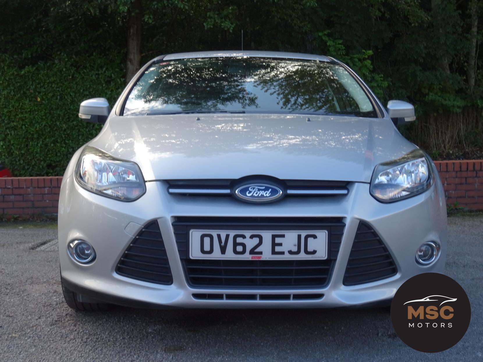 Ford Focus 1.0T EcoBoost Zetec Hatchback 5dr Petrol Manual Euro 5 (s/s) (125 ps)