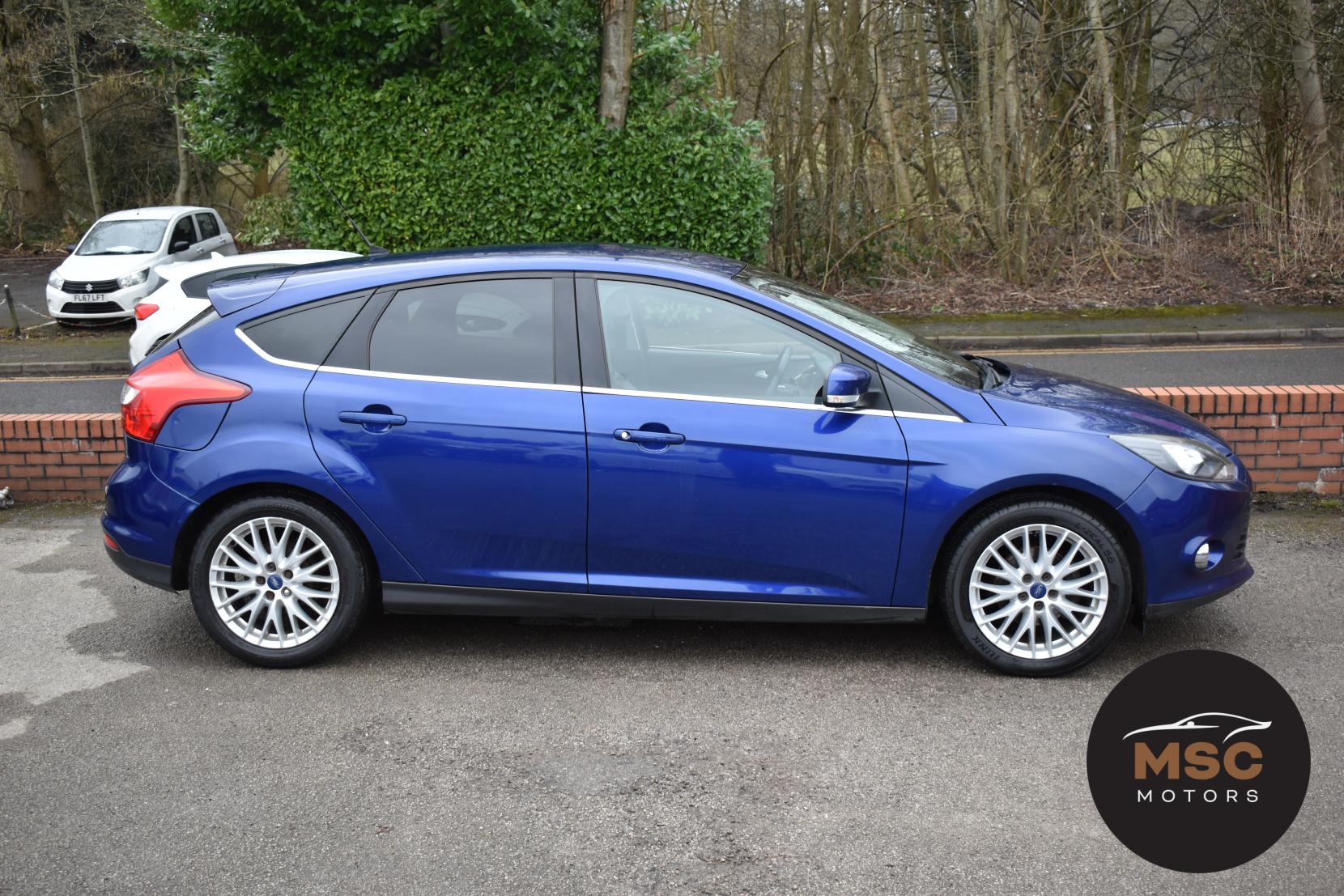 Ford Focus 1.0T EcoBoost Zetec Hatchback 5dr Petrol Manual Euro 5 (s/s) (125 ps)