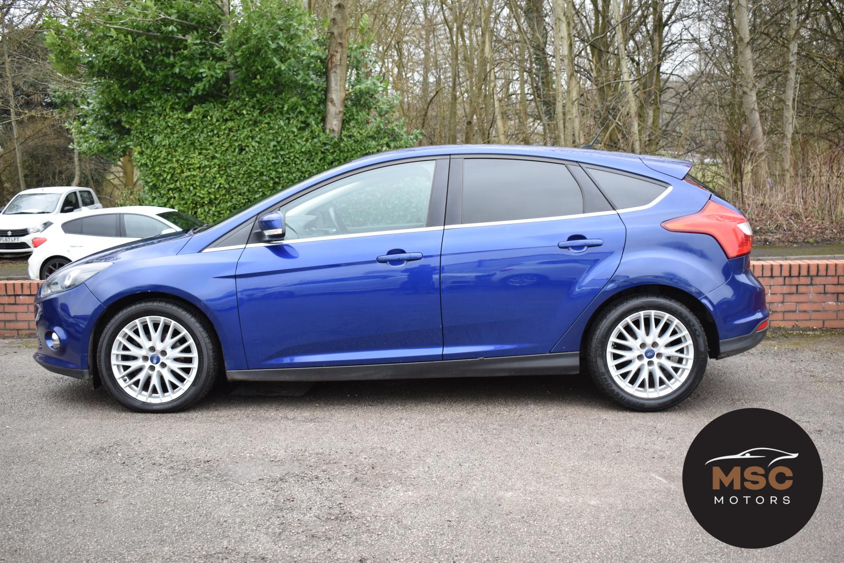 Ford Focus 1.0T EcoBoost Zetec Hatchback 5dr Petrol Manual Euro 5 (s/s) (125 ps)