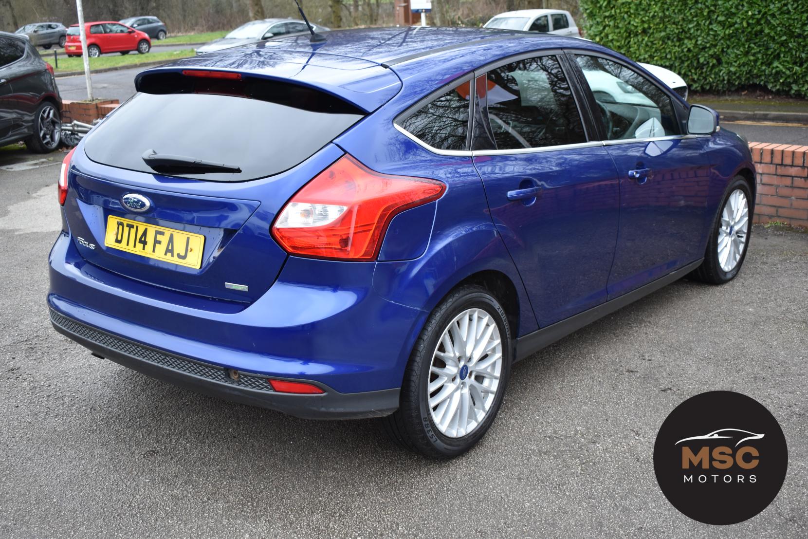 Ford Focus 1.0T EcoBoost Zetec Hatchback 5dr Petrol Manual Euro 5 (s/s) (125 ps)