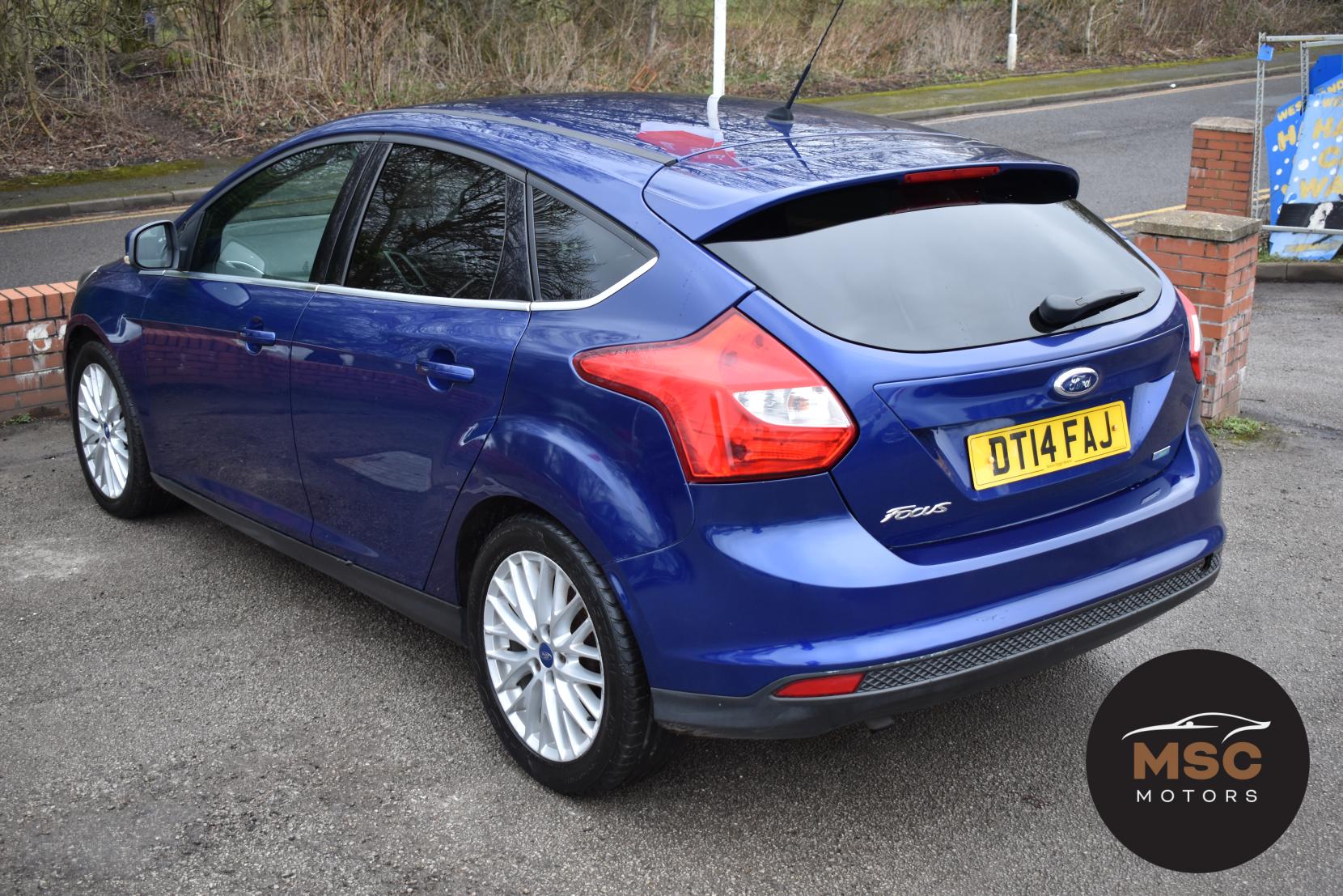 Ford Focus 1.0T EcoBoost Zetec Hatchback 5dr Petrol Manual Euro 5 (s/s) (125 ps)