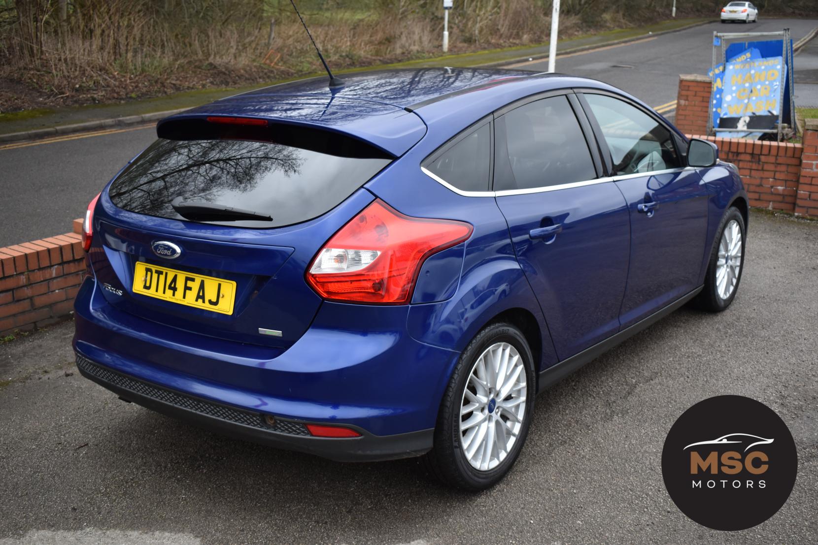 Ford Focus 1.0T EcoBoost Zetec Hatchback 5dr Petrol Manual Euro 5 (s/s) (125 ps)