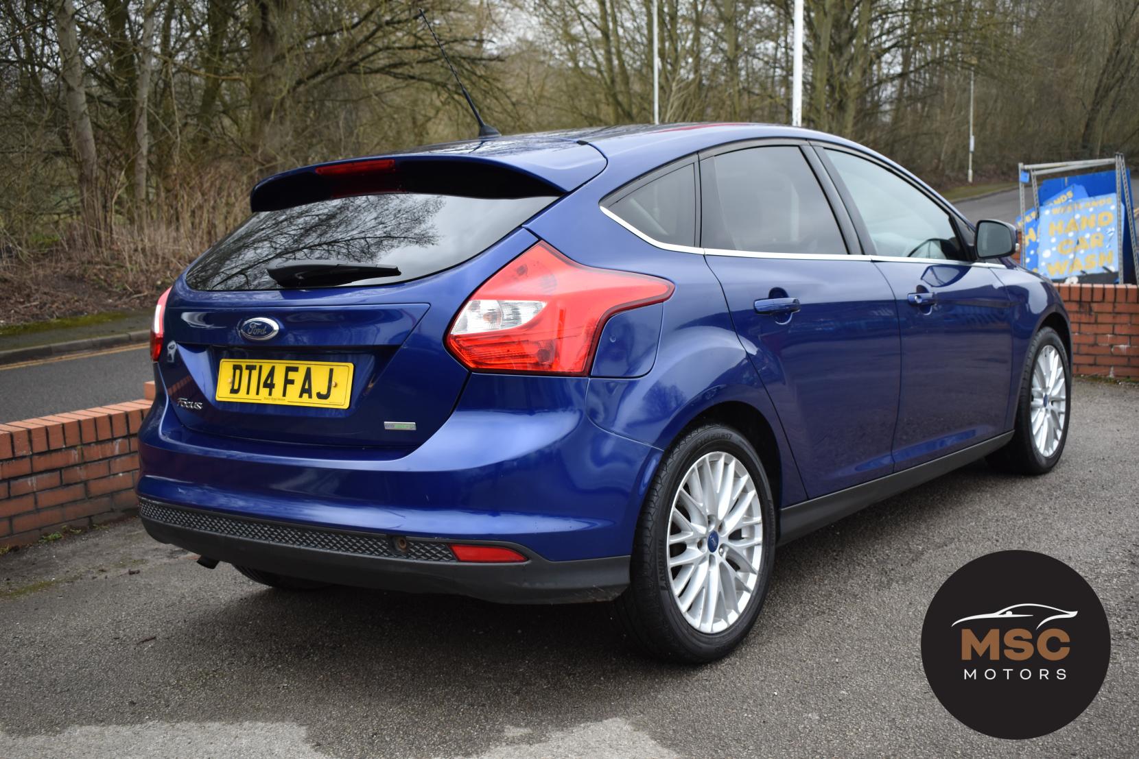 Ford Focus 1.0T EcoBoost Zetec Hatchback 5dr Petrol Manual Euro 5 (s/s) (125 ps)