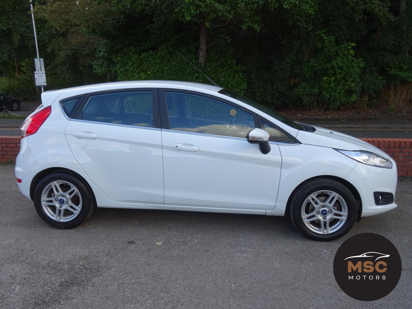 Ford Fiesta 1.25 Zetec Hatchback 5dr Petrol Manual Euro 5 (82 ps)