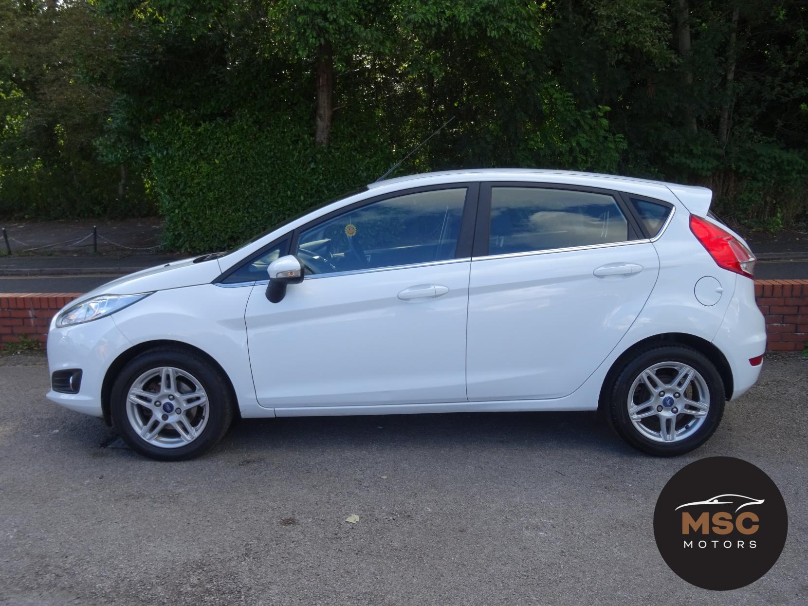 Ford Fiesta 1.25 Zetec Hatchback 5dr Petrol Manual Euro 5 (82 ps)