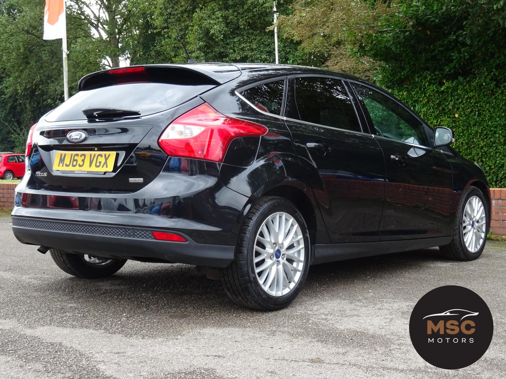 Ford Focus 1.0T EcoBoost Zetec Hatchback 5dr Petrol Manual Euro 5 (s/s) (125 ps)