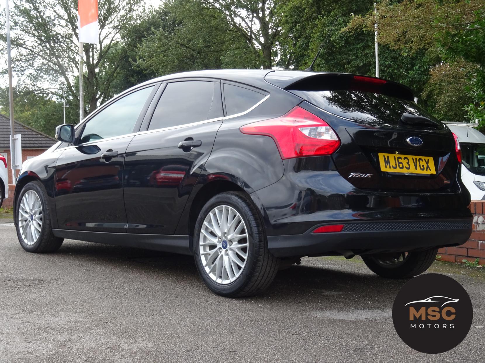 Ford Focus 1.0T EcoBoost Zetec Hatchback 5dr Petrol Manual Euro 5 (s/s) (125 ps)