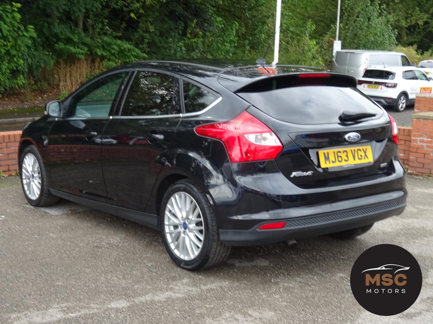 Ford Focus 1.0T EcoBoost Zetec Hatchback 5dr Petrol Manual Euro 5 (s/s) (125 ps)