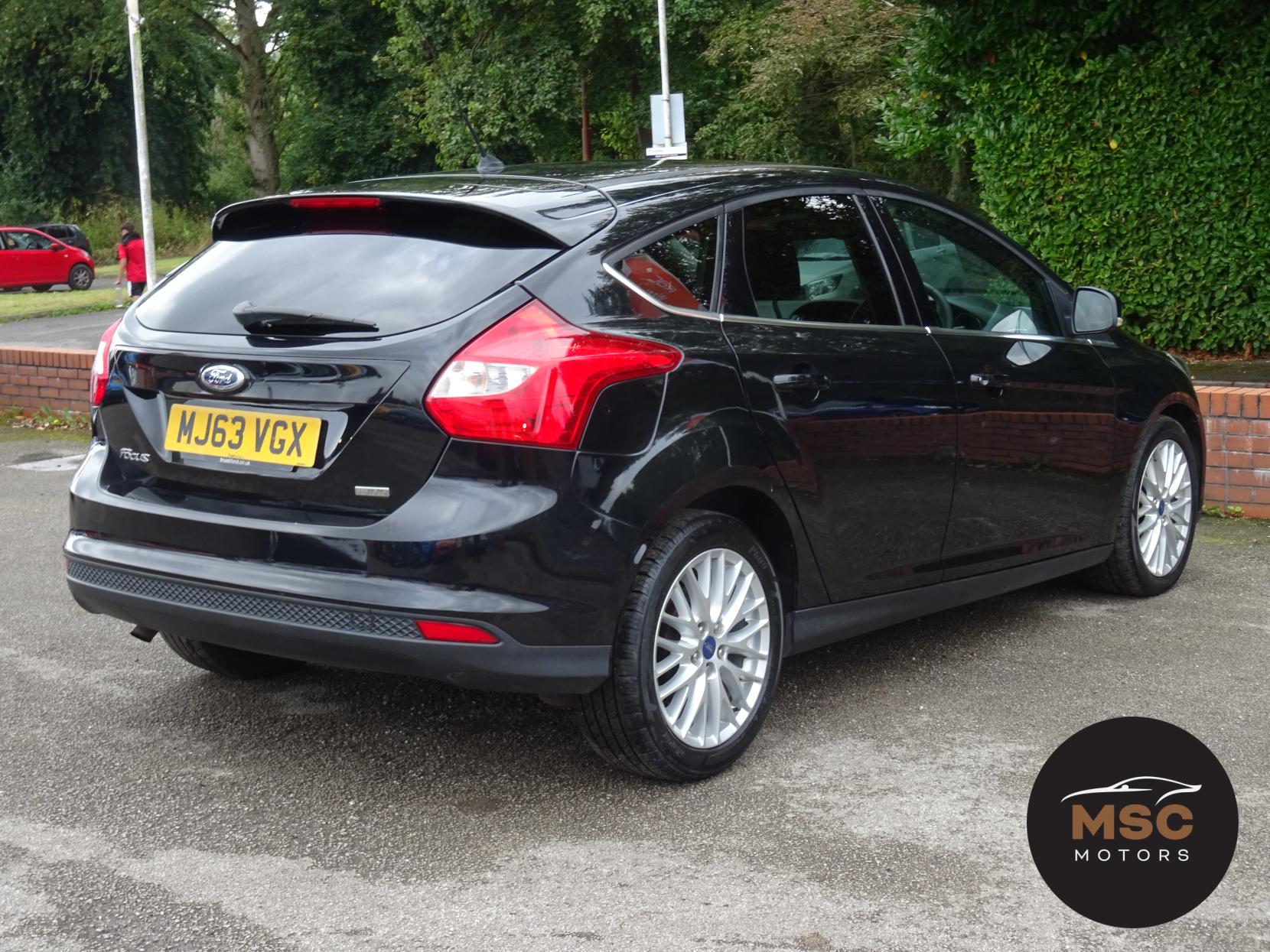 Ford Focus 1.0T EcoBoost Zetec Hatchback 5dr Petrol Manual Euro 5 (s/s) (125 ps)