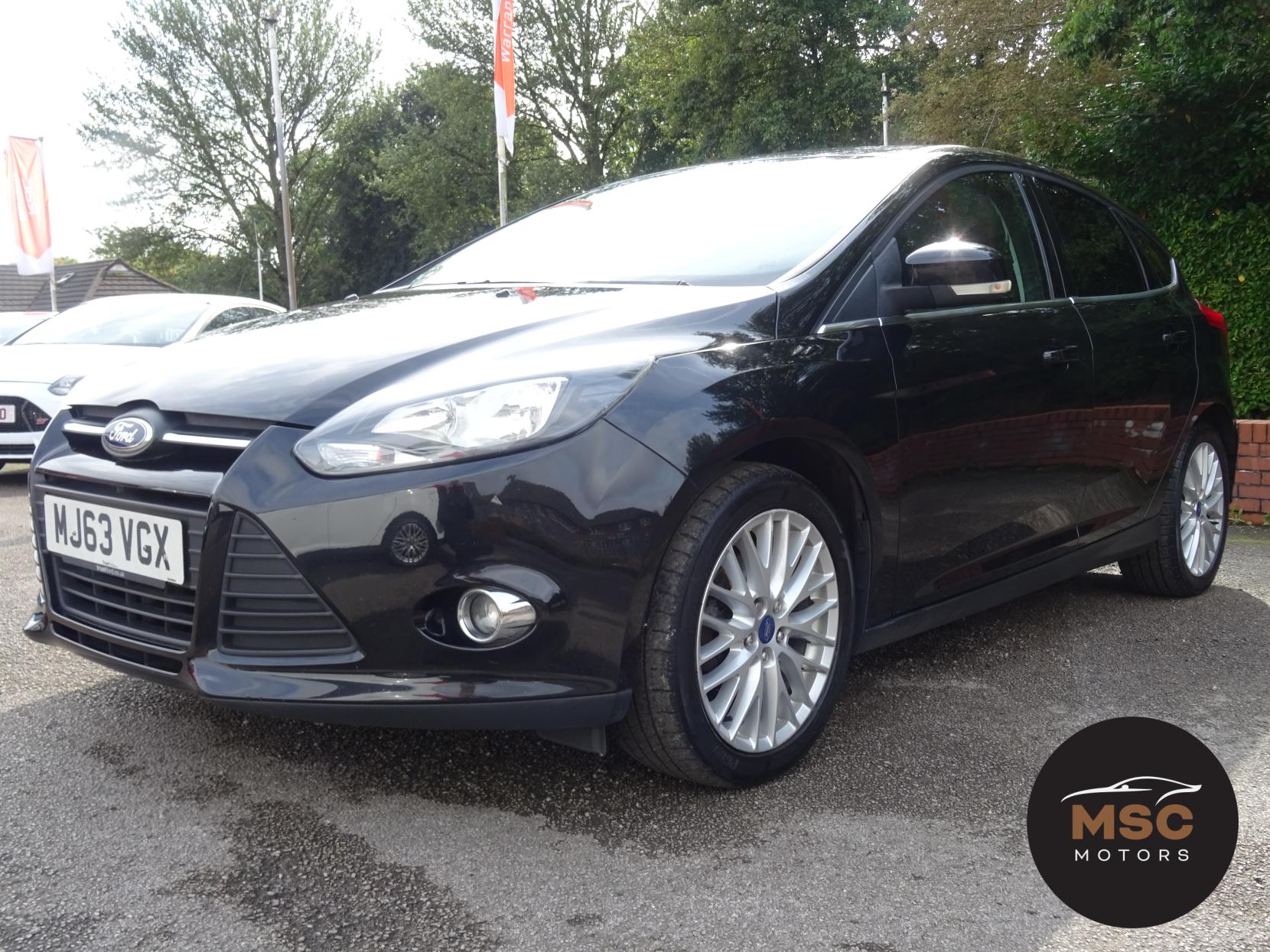 Ford Focus 1.0T EcoBoost Zetec Hatchback 5dr Petrol Manual Euro 5 (s/s) (125 ps)