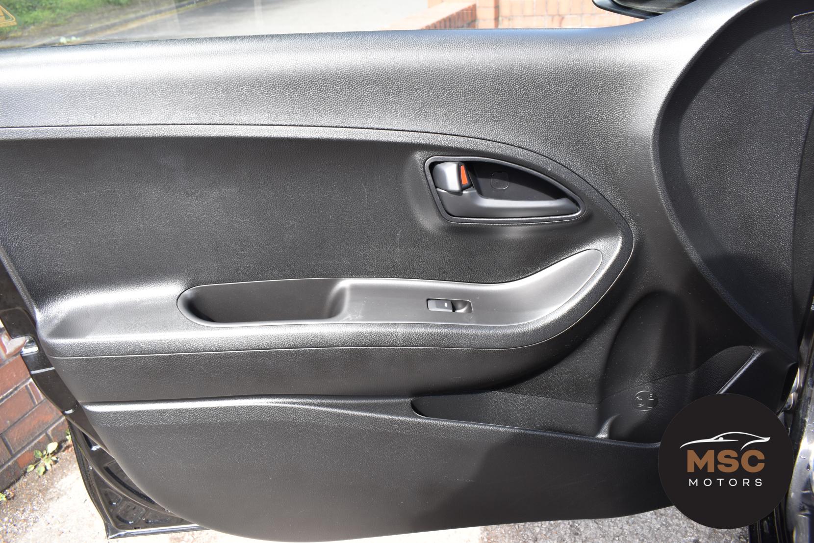 Kia Picanto 1.0 1 Hatchback 5dr Petrol Manual Euro 5 (68 bhp)