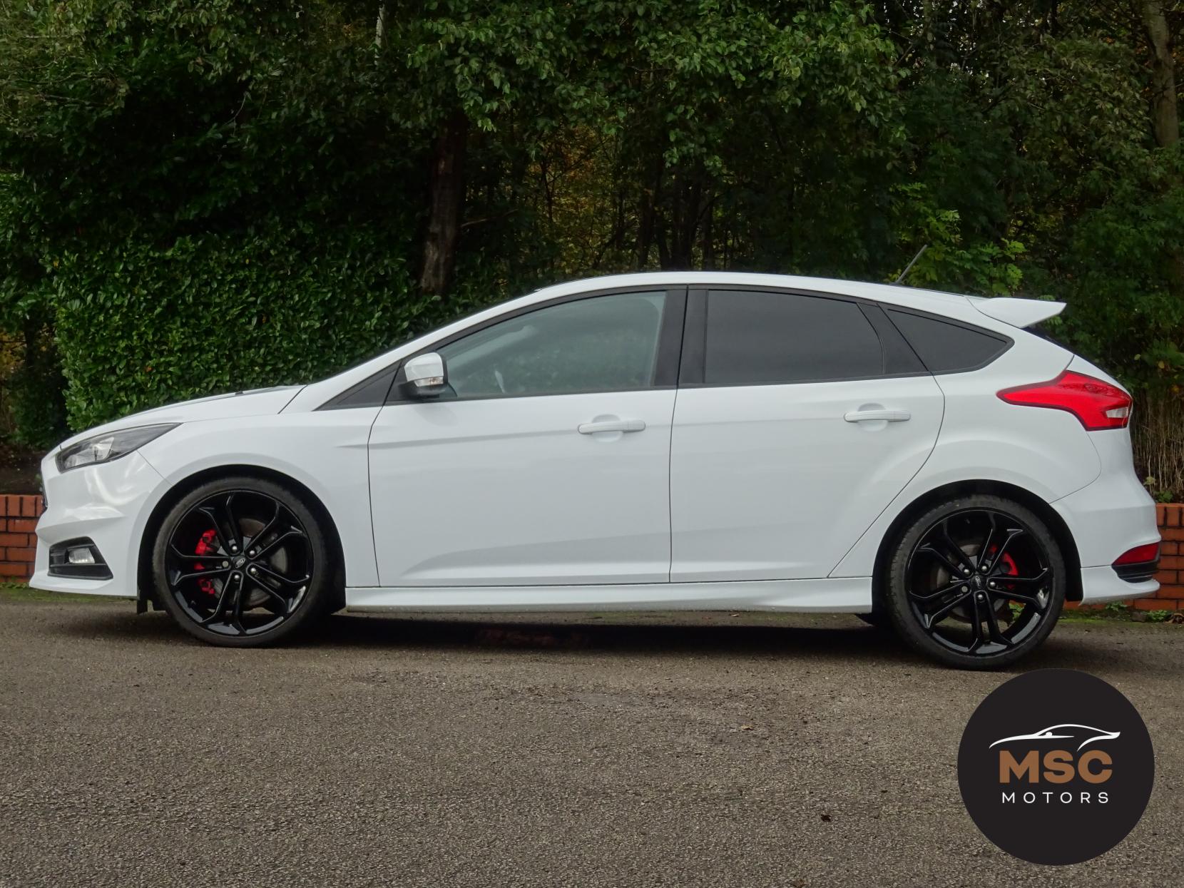 Ford Focus 2.0T EcoBoost ST-2 Hatchback 5dr Petrol Manual Euro 6 (s/s) (250 ps)