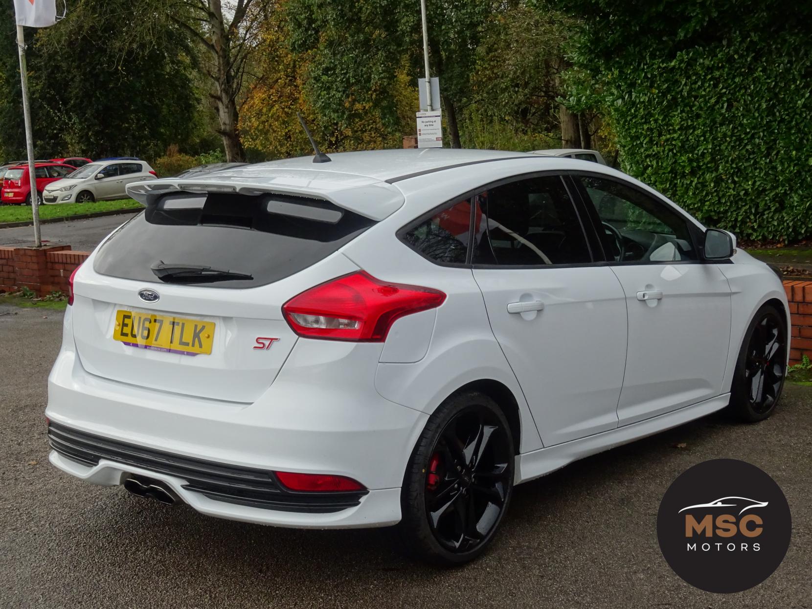 Ford Focus 2.0T EcoBoost ST-2 Hatchback 5dr Petrol Manual Euro 6 (s/s) (250 ps)