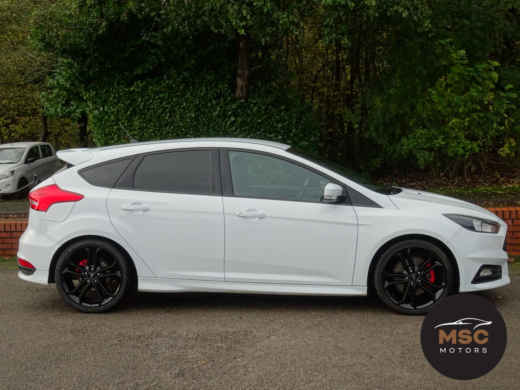 Ford Focus 2.0T EcoBoost ST-2 Hatchback 5dr Petrol Manual Euro 6 (s/s) (250 ps)