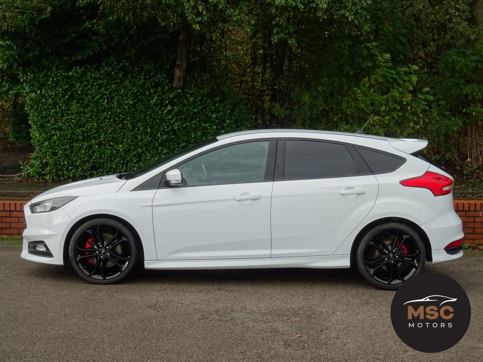 Ford Focus 2.0T EcoBoost ST-2 Hatchback 5dr Petrol Manual Euro 6 (s/s) (250 ps)