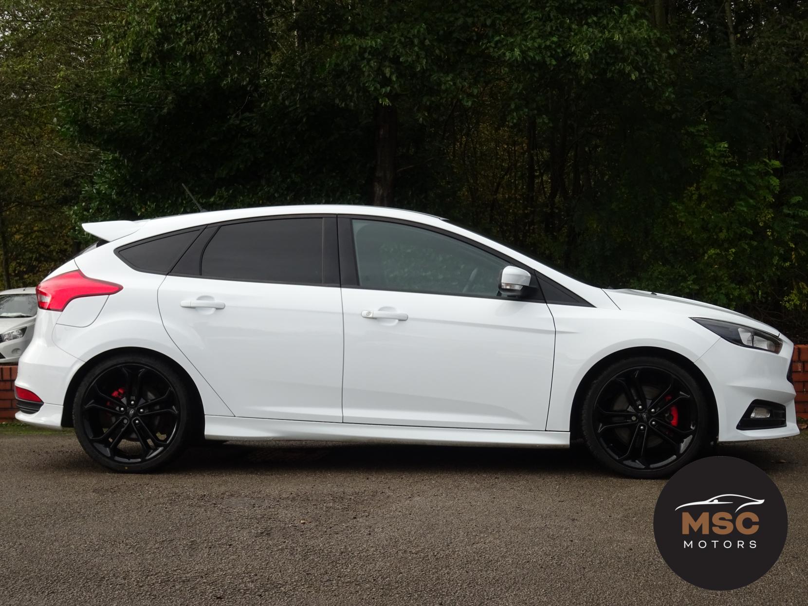 Ford Focus 2.0T EcoBoost ST-2 Hatchback 5dr Petrol Manual Euro 6 (s/s) (250 ps)