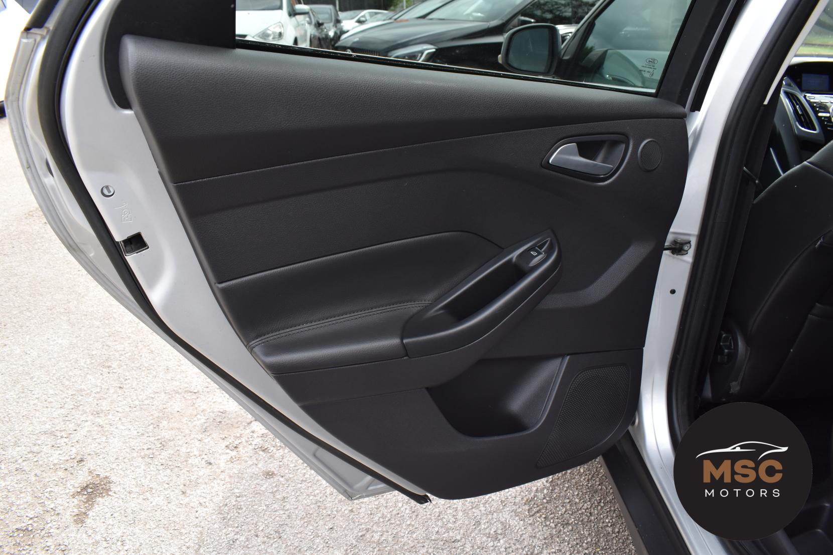 Ford Focus 2.0 TDCi Titanium X Hatchback 5dr Diesel Powershift Euro 5 (163 ps)