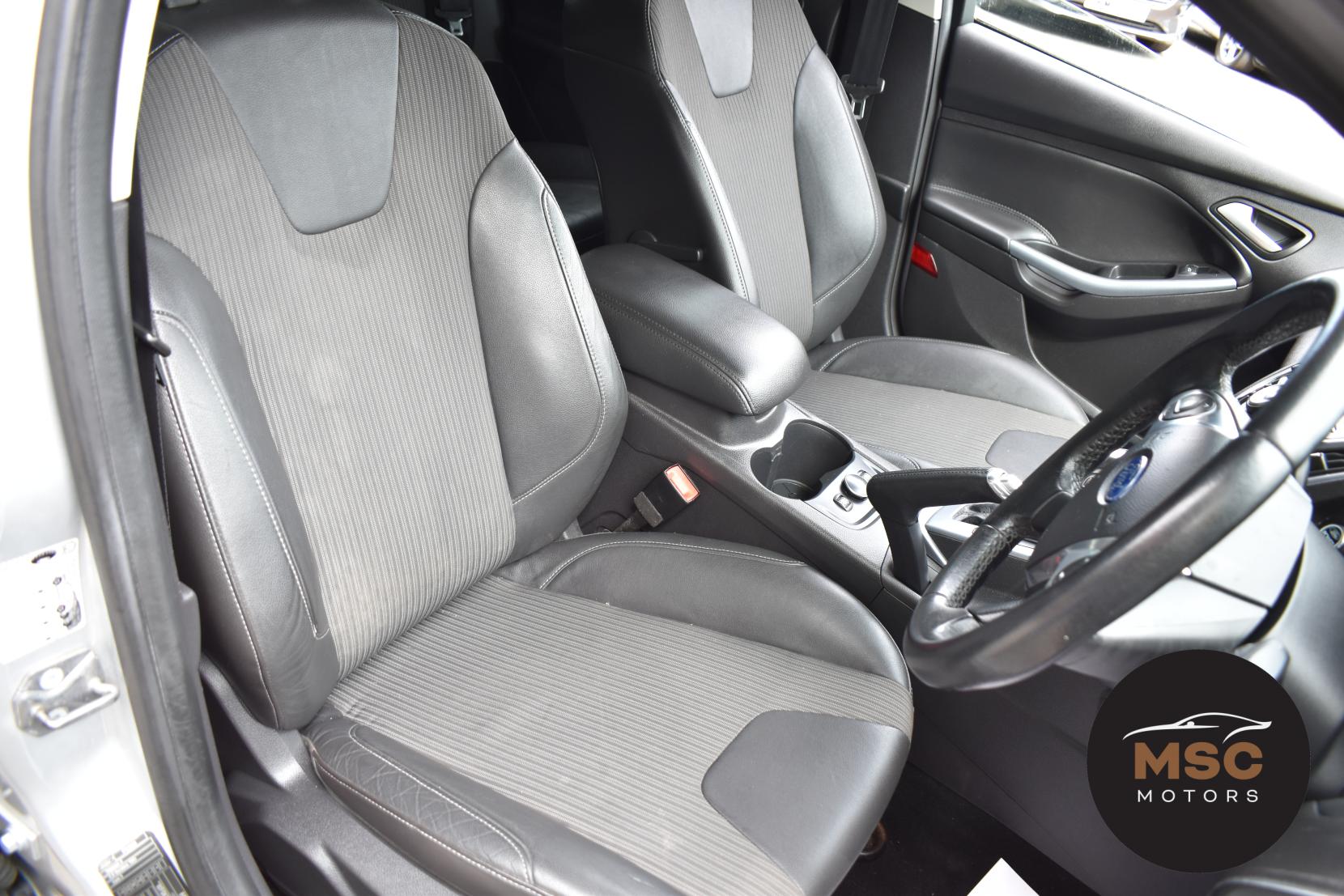 Ford Focus 2.0 TDCi Titanium X Hatchback 5dr Diesel Powershift Euro 5 (163 ps)