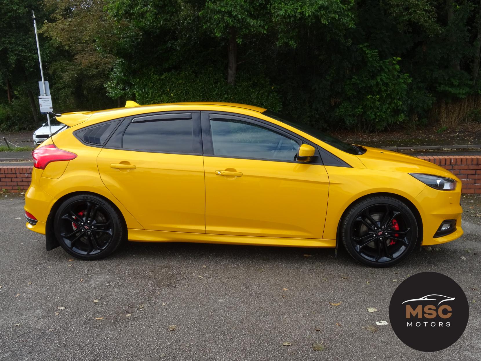 Ford Focus 2.0T EcoBoost ST-3 Hatchback 5dr Petrol Manual Euro 6 (s/s) (250 ps)