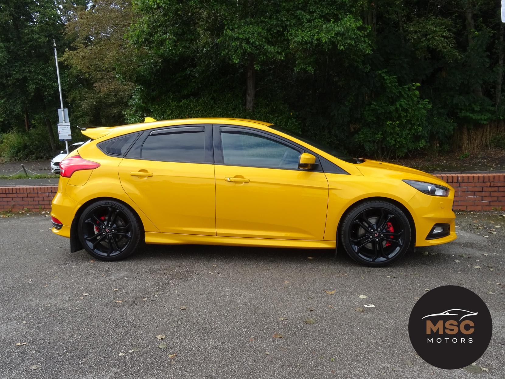 Ford Focus 2.0T EcoBoost ST-3 Hatchback 5dr Petrol Manual Euro 6 (s/s) (250 ps)