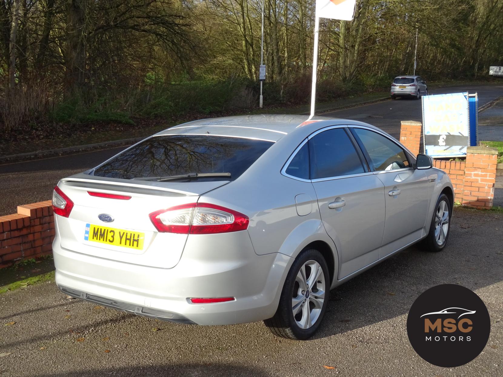 Ford Mondeo 2.0 TDCi Titanium X Business Edition Hatchback 5dr Diesel Powershift Euro 5 (163 ps)