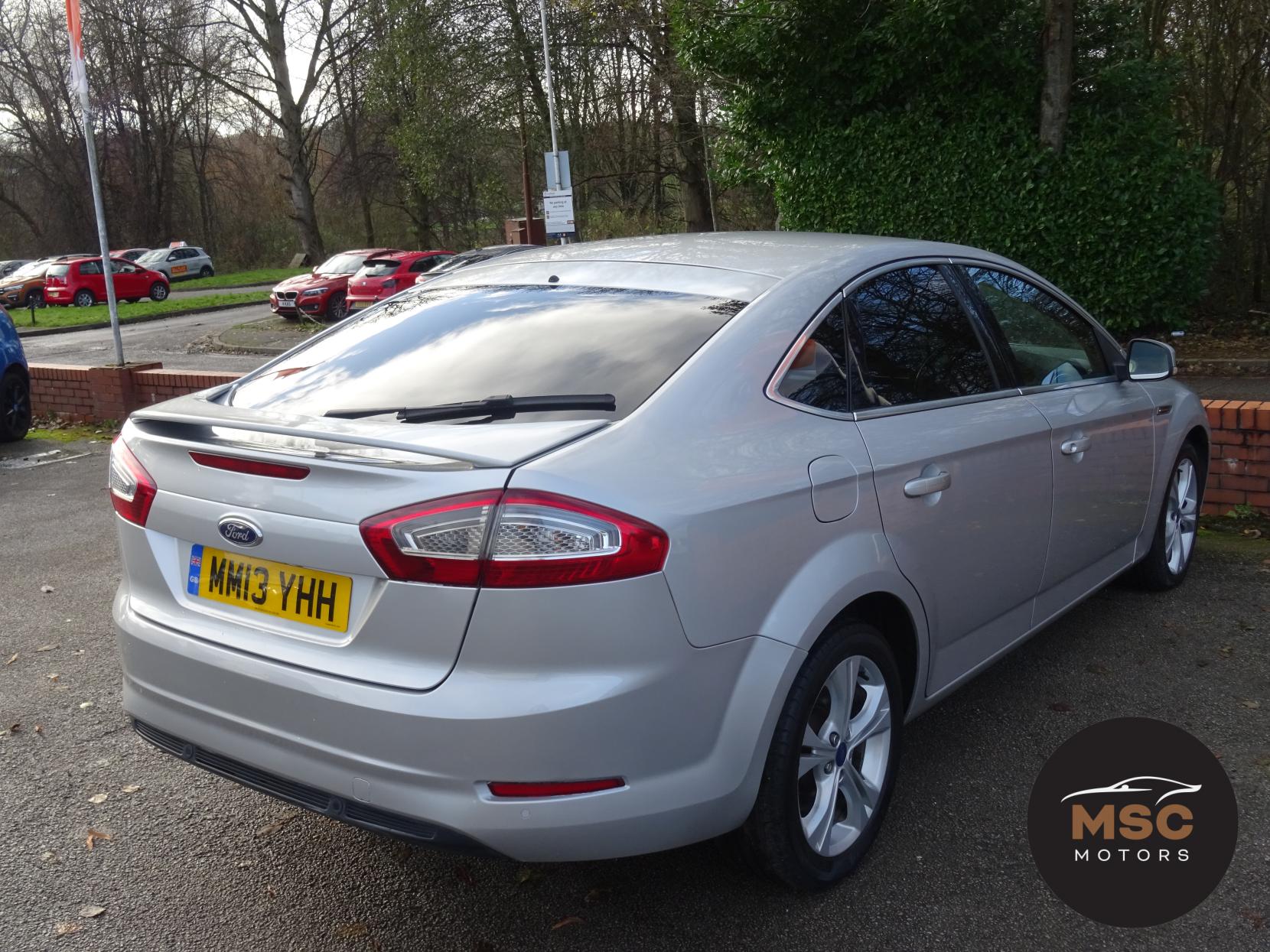 Ford Mondeo 2.0 TDCi Titanium X Business Edition Hatchback 5dr Diesel Powershift Euro 5 (163 ps)