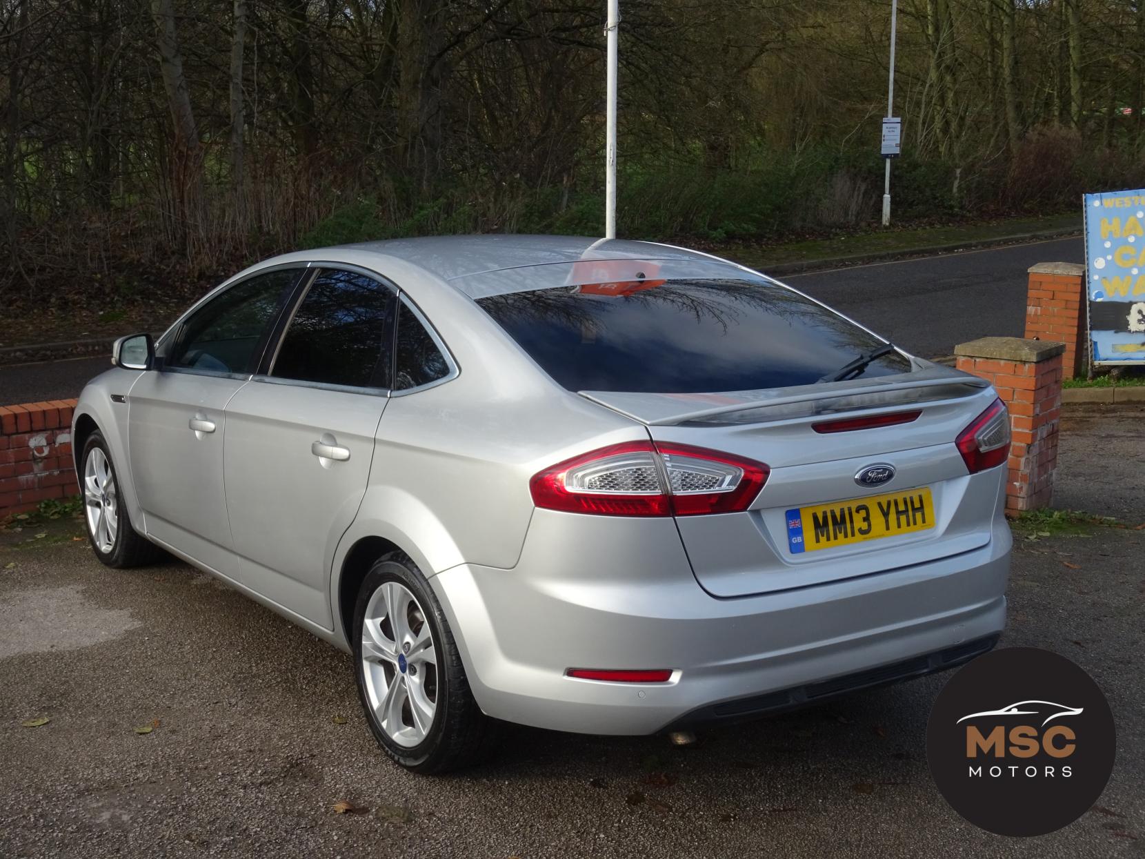 Ford Mondeo 2.0 TDCi Titanium X Business Edition Hatchback 5dr Diesel Powershift Euro 5 (163 ps)