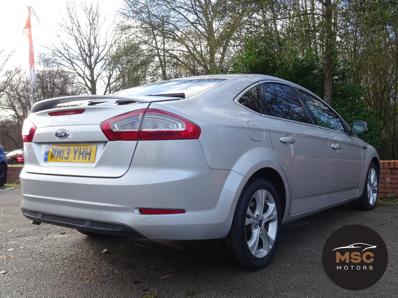 Ford Mondeo 2.0 TDCi Titanium X Business Edition Hatchback 5dr Diesel Powershift Euro 5 (163 ps)